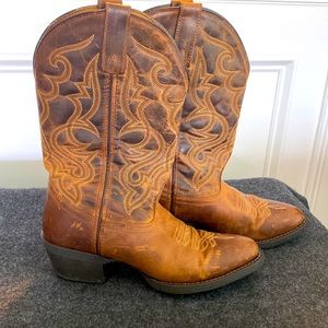 Laredo women’s size 7 boots